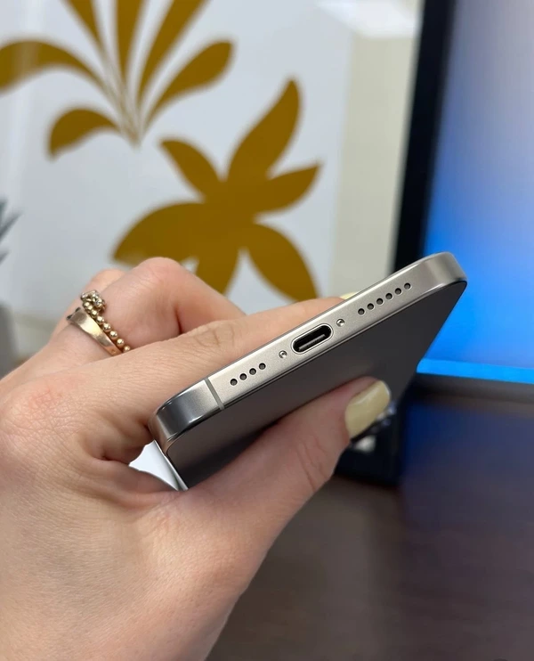 iPhone 16 Pro Max - Imagem 2