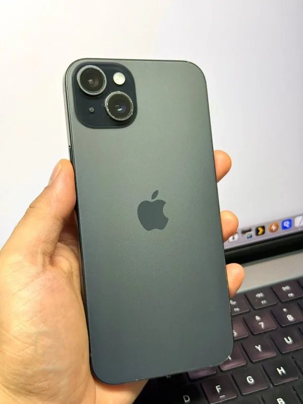 iPhone 15 Plus