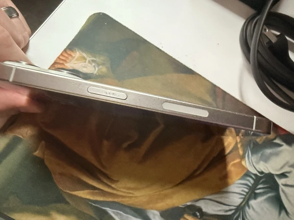 iPhone 15 Pro - Imagem 4