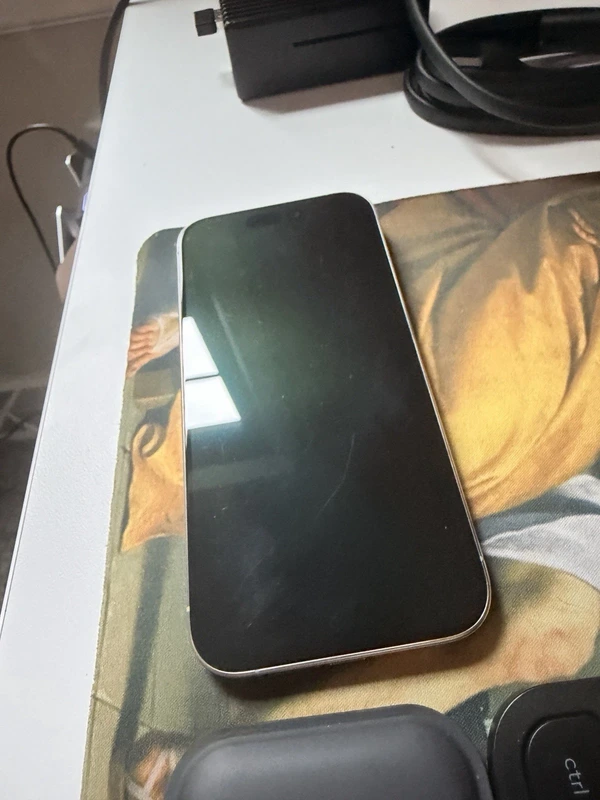 iPhone 15 Pro - Imagem 2
