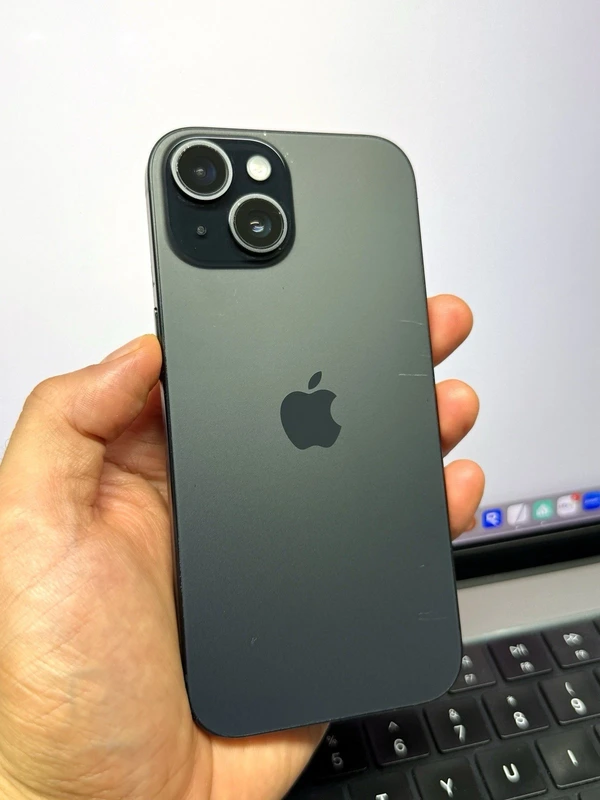 iPhone 15 - 128GB - Bateria 91%